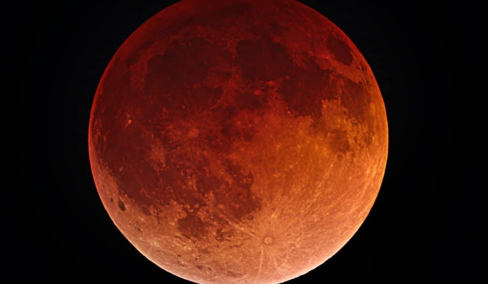 You Could Catch A Glimpse Of A Blood Moon Eclipse From London This Weekend
