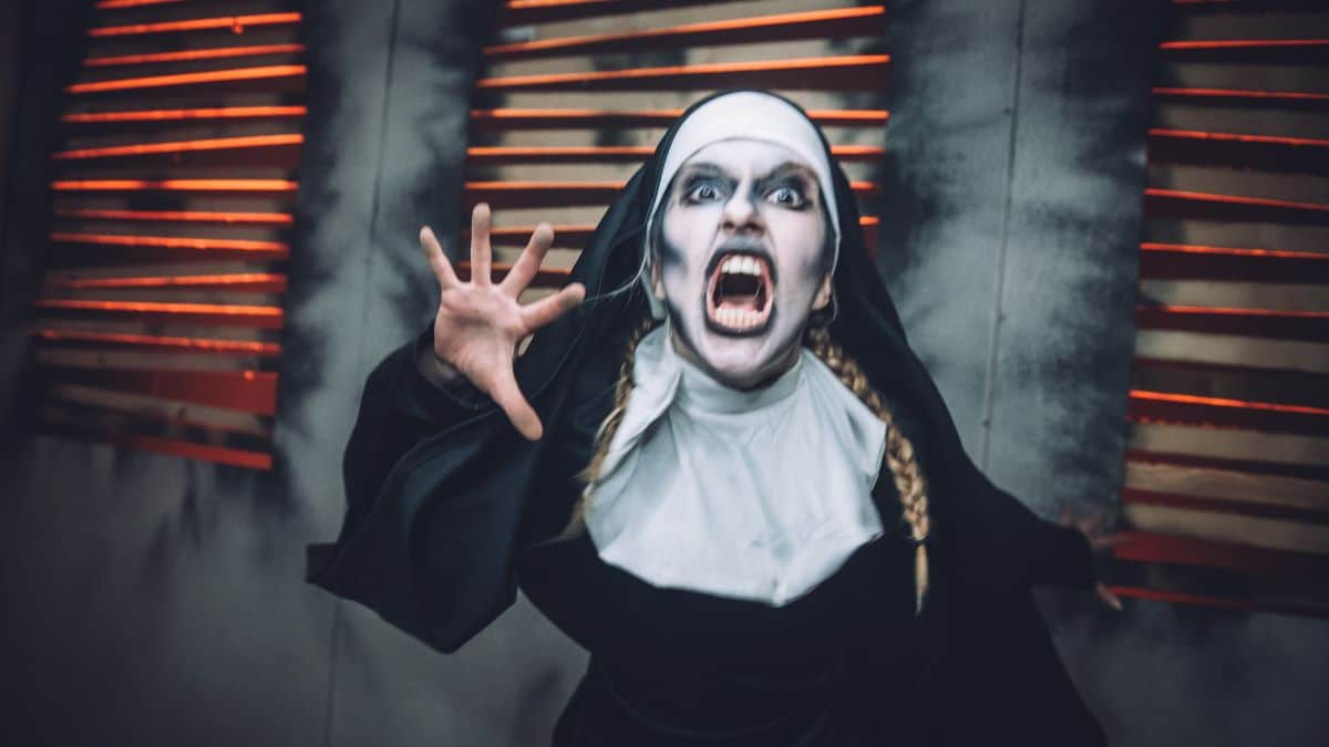 FEAR Scream Park Nun